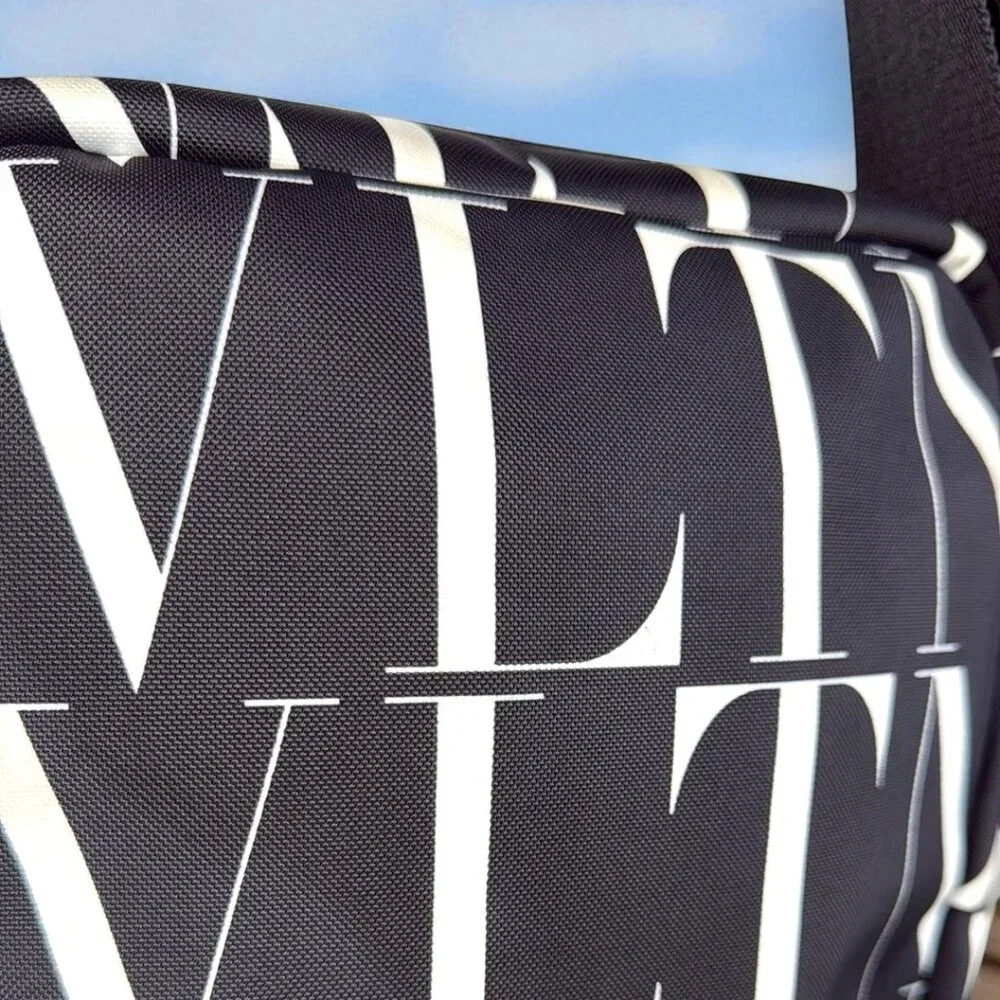 Valentino Garavani VLTN Logo Camera Crossbody Bag with COA - Picture 4 of 14